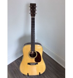 Martin HD28V Acoustic Guitar